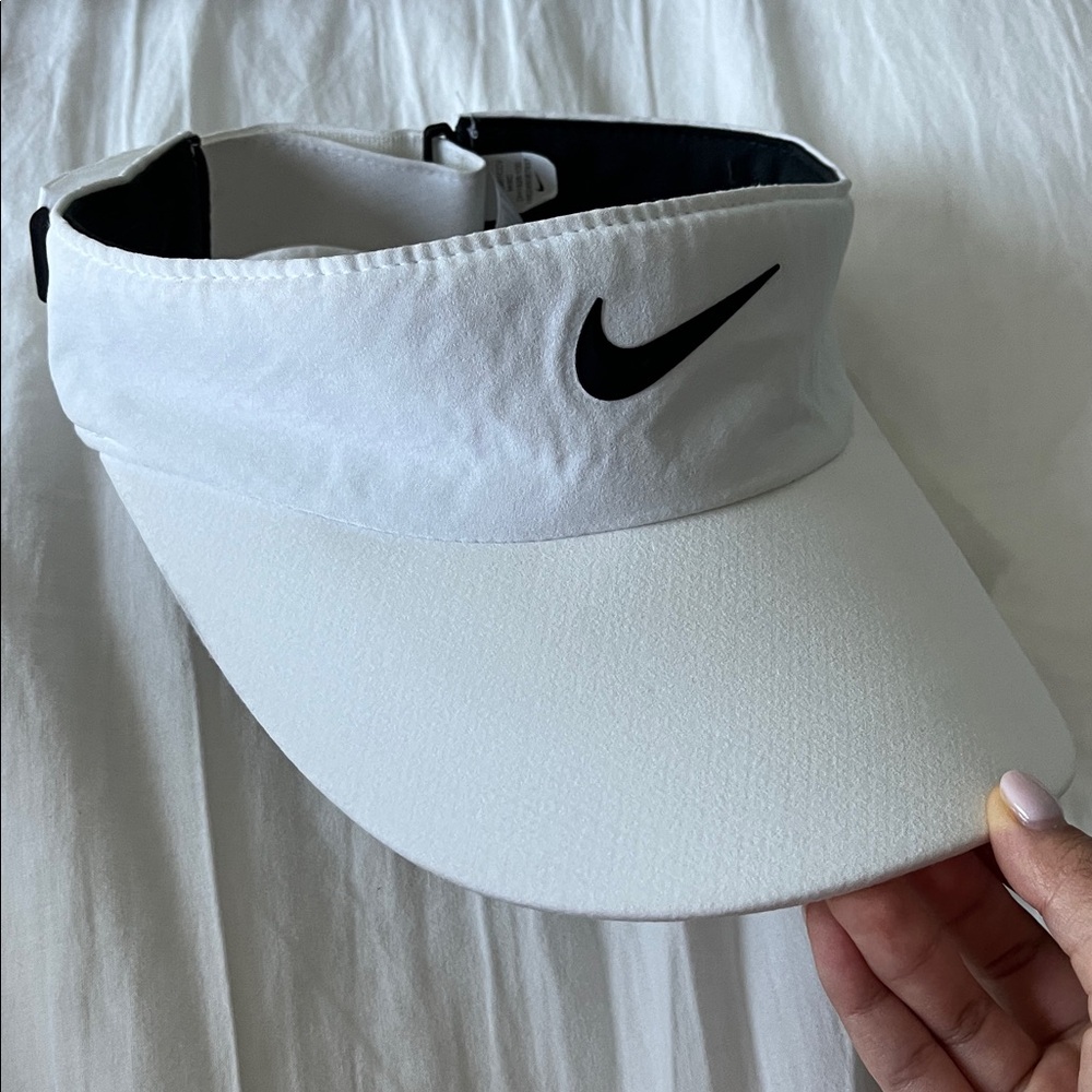 Nike Women's Classic White Visor